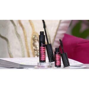 Benefit Fan Fest Fanning & Volumizing Mascara Gift Set